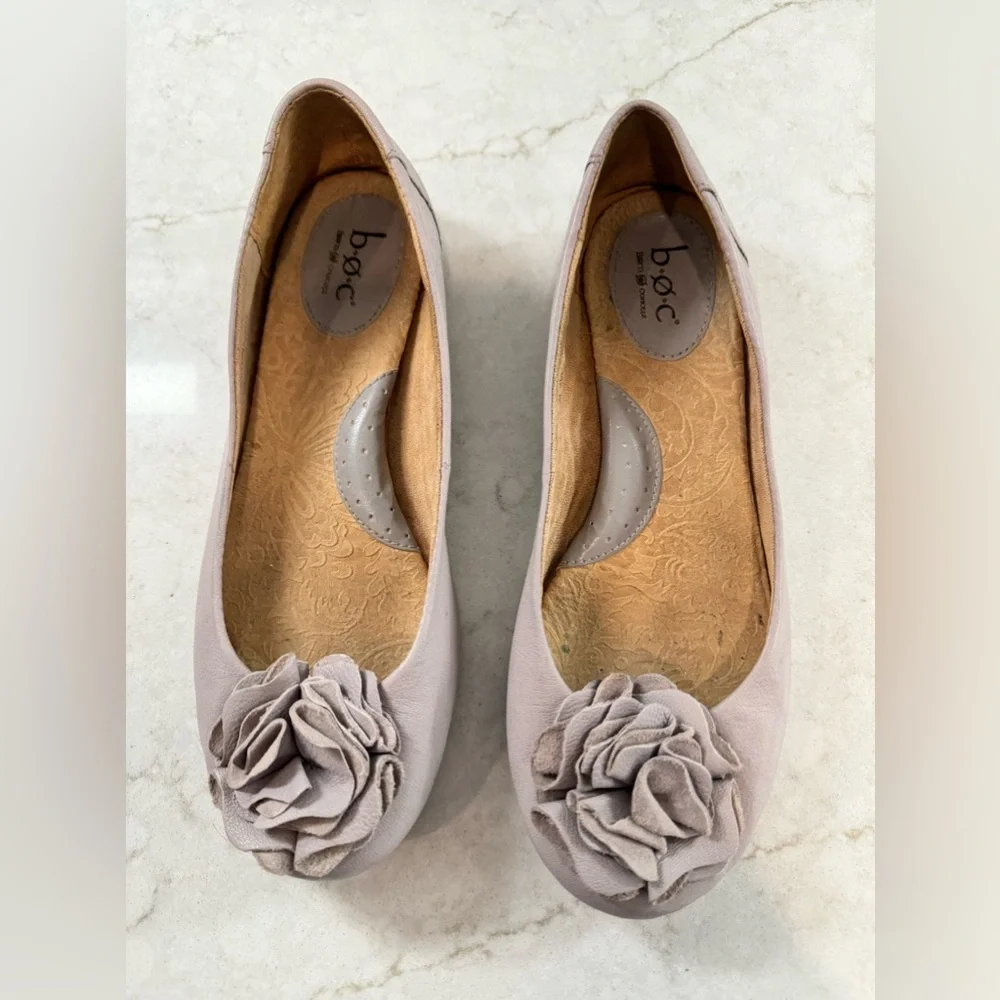 b.o.c. Leather Ballet Flats with rosette Size 7